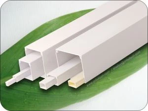 Trunking de PVC autoadhesiu a prova de rates