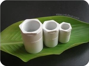 Accessoris per a conductes de PVC Adaptadors femenins no conductors